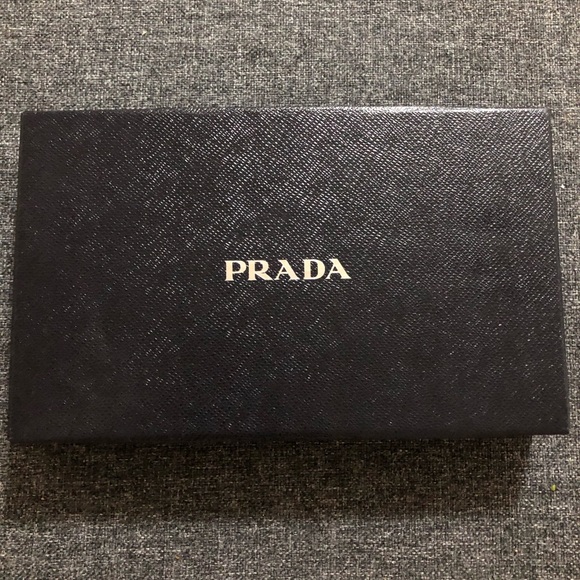 ❌SOLD❌ Prada Saffiano WOC - Picture 2 of 11